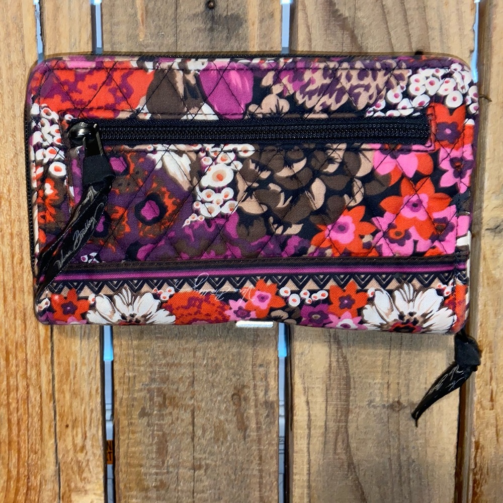 Vera Bradley Wallet - Picture 4 of 9